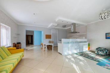 Таунхаус, 308 кв.м