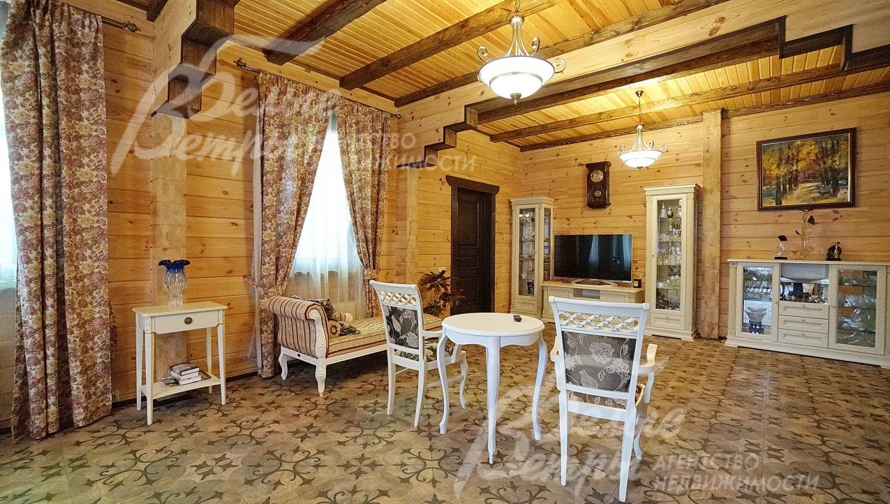 В дизайн интерьера гармонично включены мотивы Прованса 