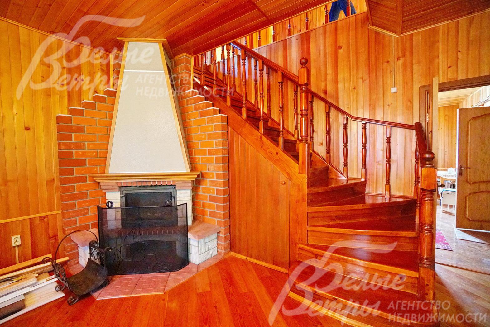  Гостиная 27 кв.м с камином