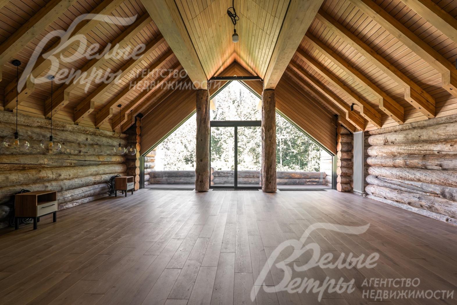 Мастер спальня 53 кв.м с выходом на балкон 11 кв.м