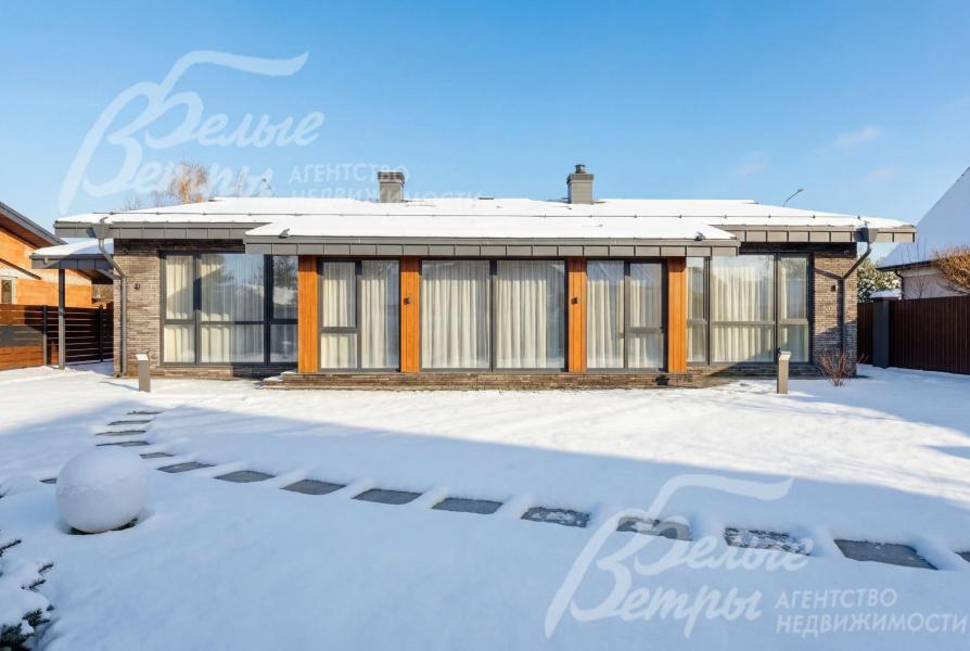 Новый одноэтажный дом 290 кв.м на участке 12 соток с ландшафтным дизайном