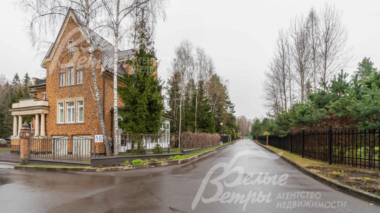 Широкие асфальтированные дороги