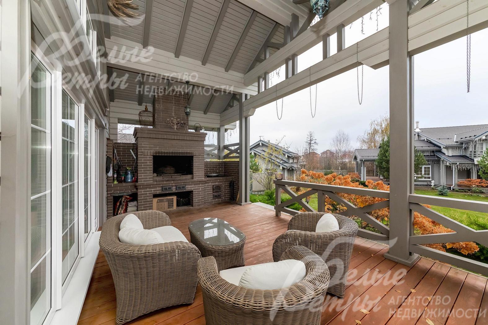 BBQ печь на террасе