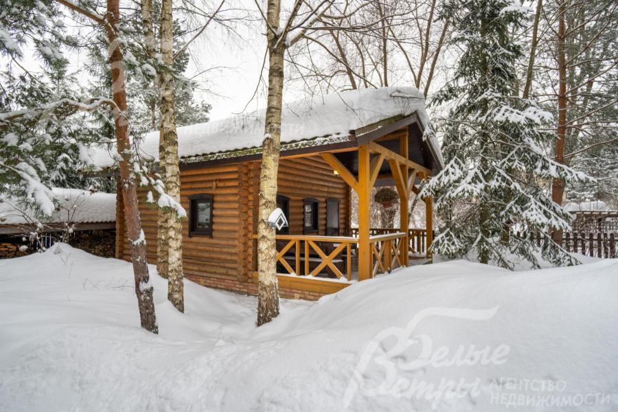 Баня отапливается от домового котла, она также полностью отделана и меблирована