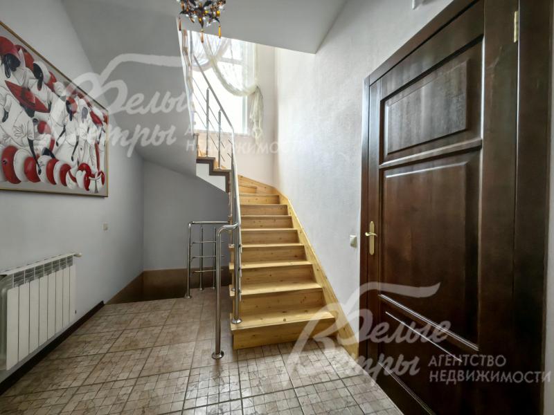 Холл 1го этажа.