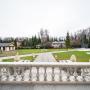 С террасы открывается шикарный вид на весь усадебный комплекс