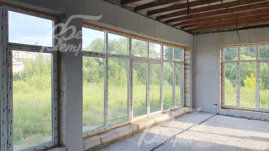 На первом этаже - видовые окна