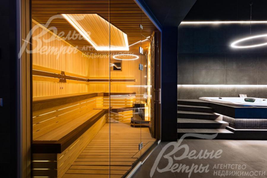 Сауна и джакузи в СПА-зоне