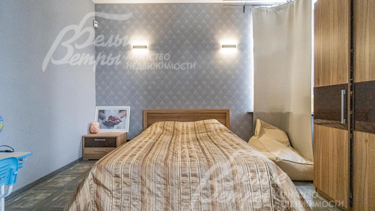 Спальня 16 кв.м на первом этаже