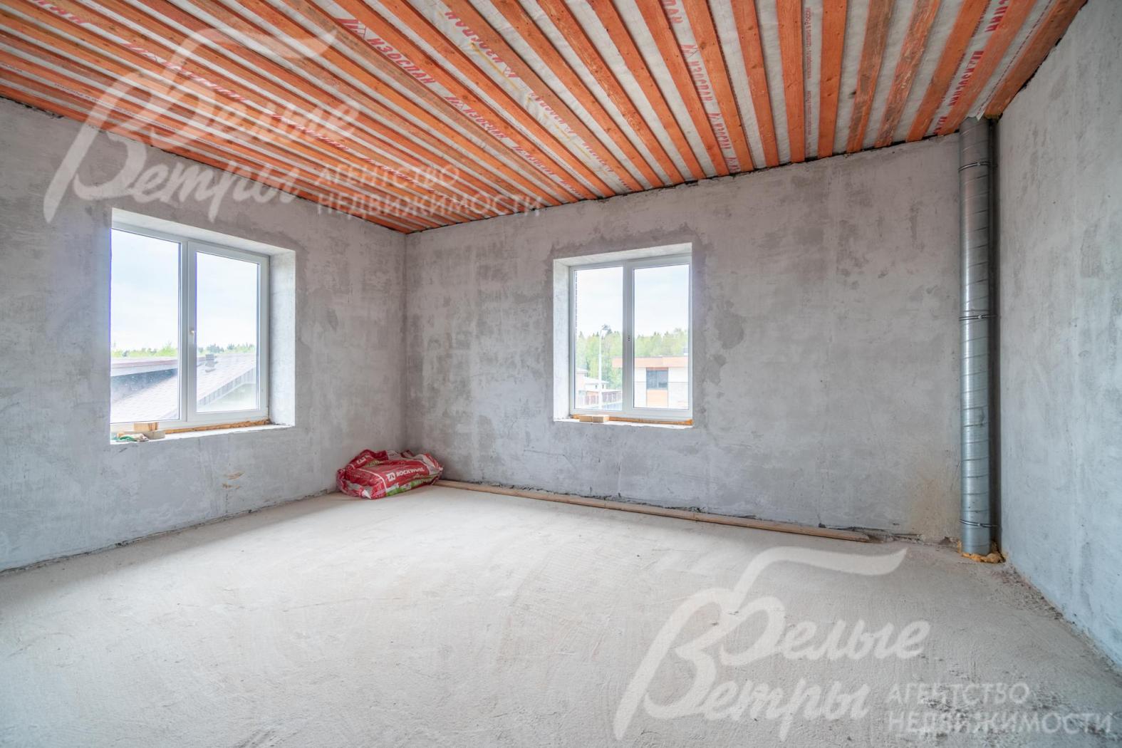 Главная спальня на втором этаже