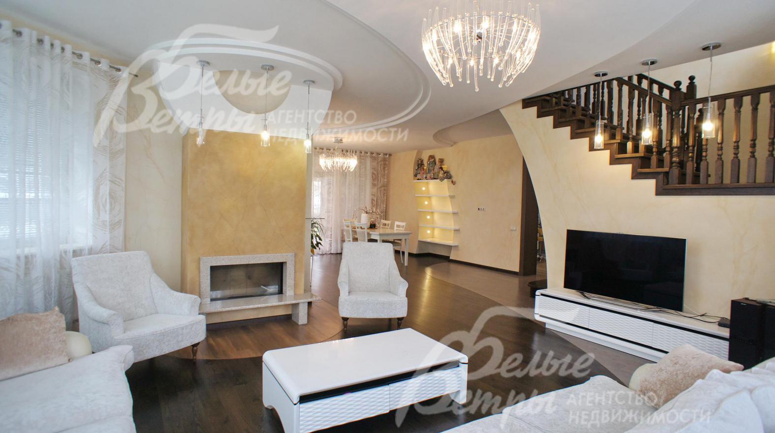 В холле и кухне теплые полы покрыты керамогранитом