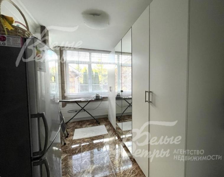 Кладовая с вместительными шкафами