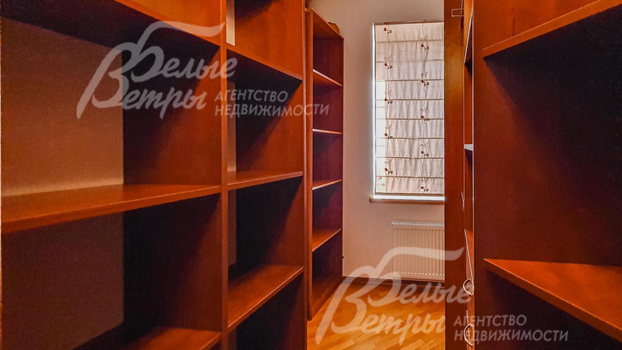 Гардеробная на втором этаже