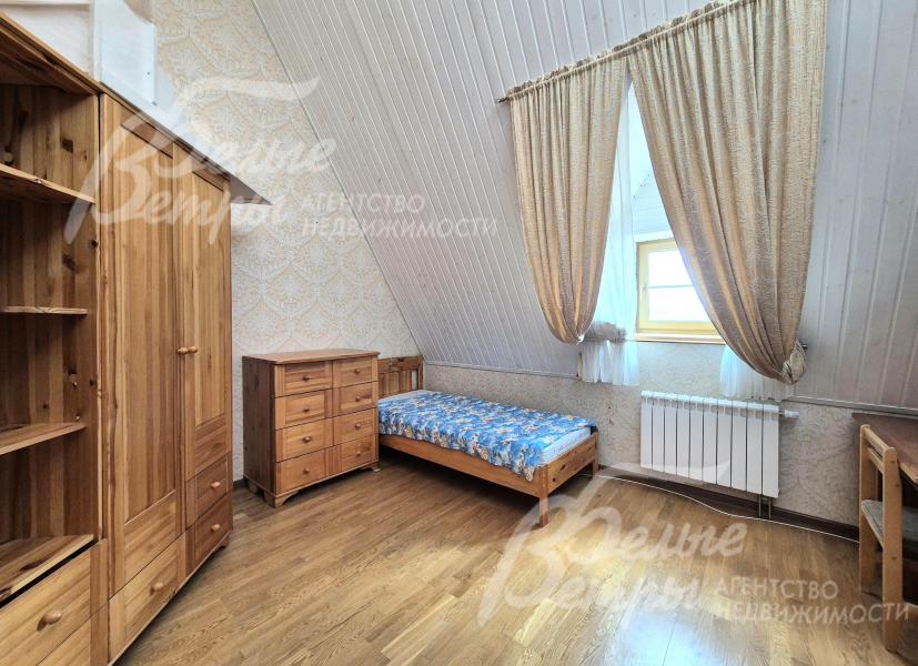 Спальня на мансардном этаже.