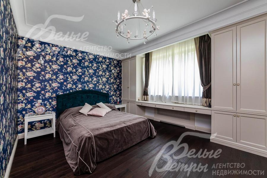 Спальня 23 кв.м с санузлом и гардеробной