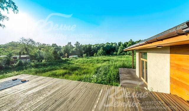 Выход на эксплуатируемую кровлю