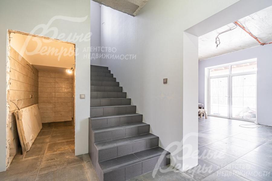 Лестница монолит