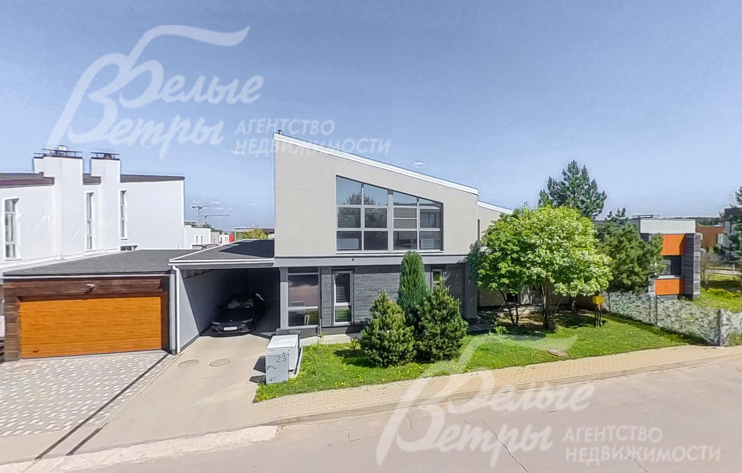 Коттедж красивой архитектуры на участке площадью 7.8 соток в охраняемом коттеджном поселке Западная долина