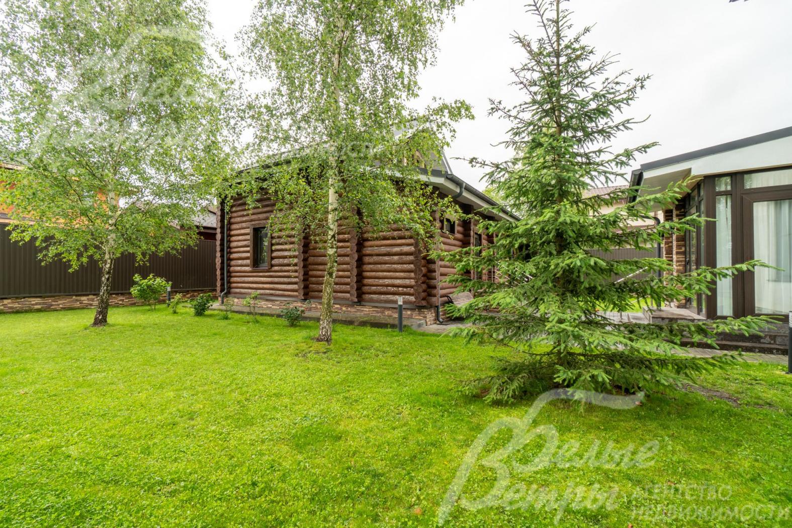 Участок находится в тихом месте, удалённом от шума дорог