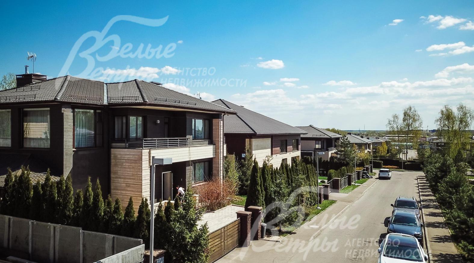 Широкие улицы и тротуары