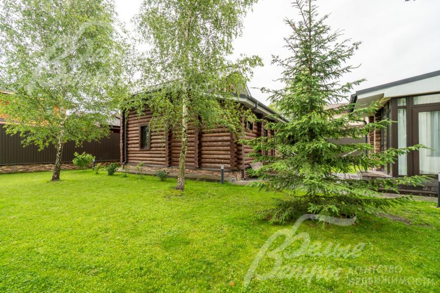 Участок находится в тихом месте, удалённом от шума дорог