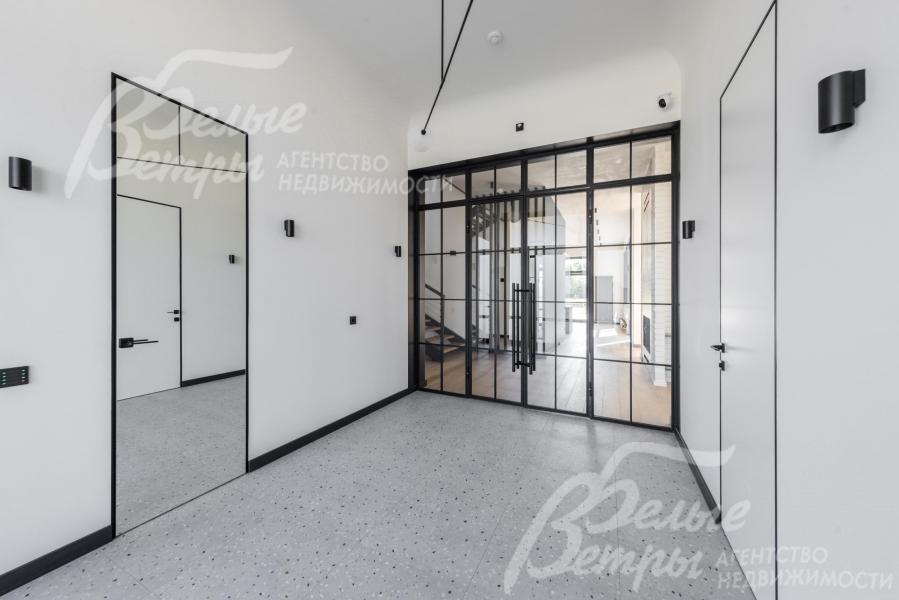 Холл 1го этажа