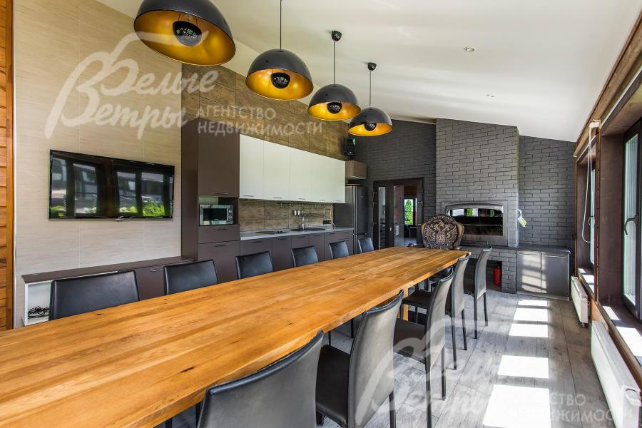 Крытая терраса с мангалом