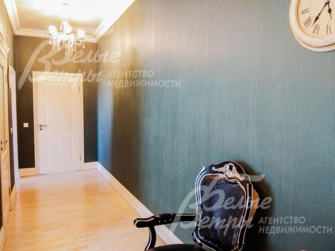 Холл в мастер-спальне