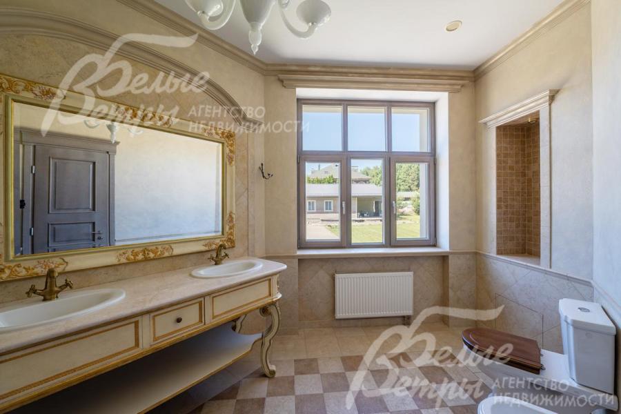 Санузел на первом этаже