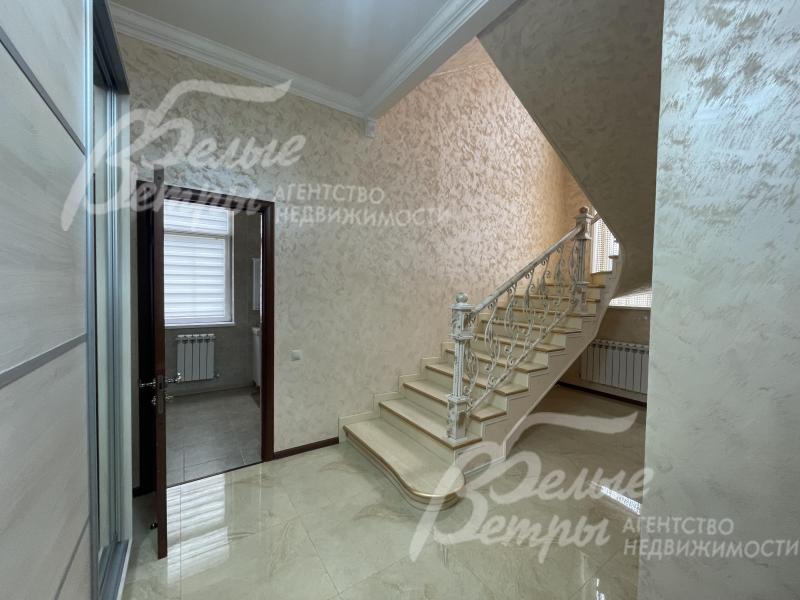 Холл 1-го этажа