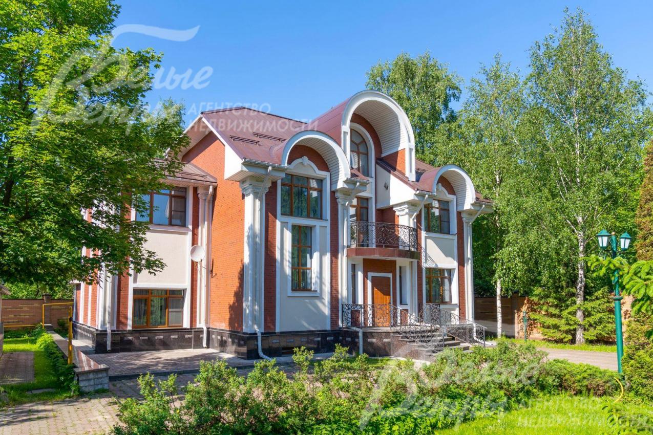 Дом под ключ на участке 30 соток в Москве (коттеджный поселок Мещерский)