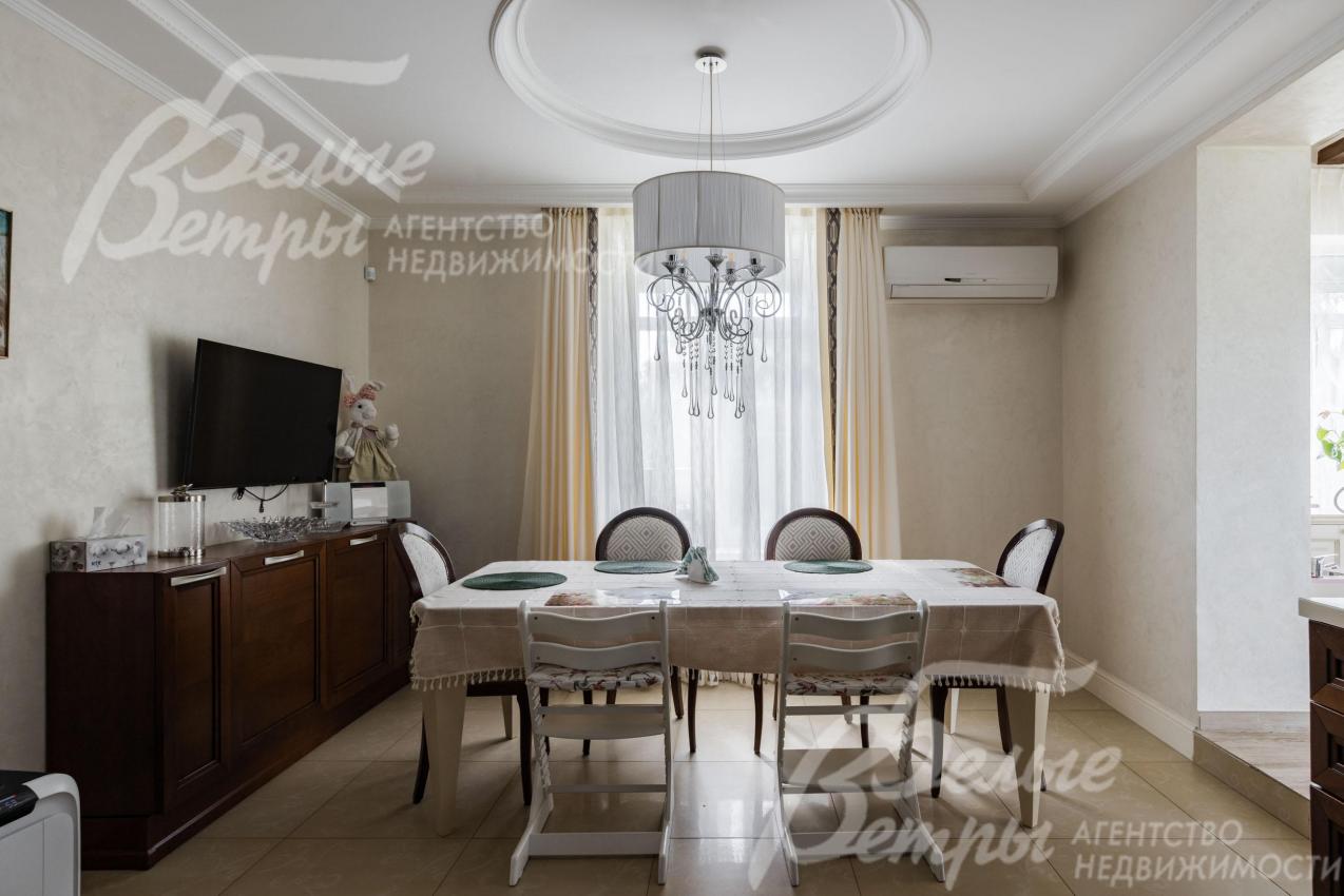 Зона столовой.