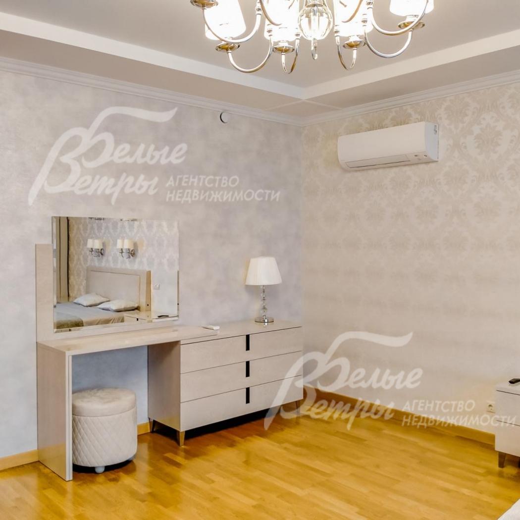 Туалетный столик в спальне