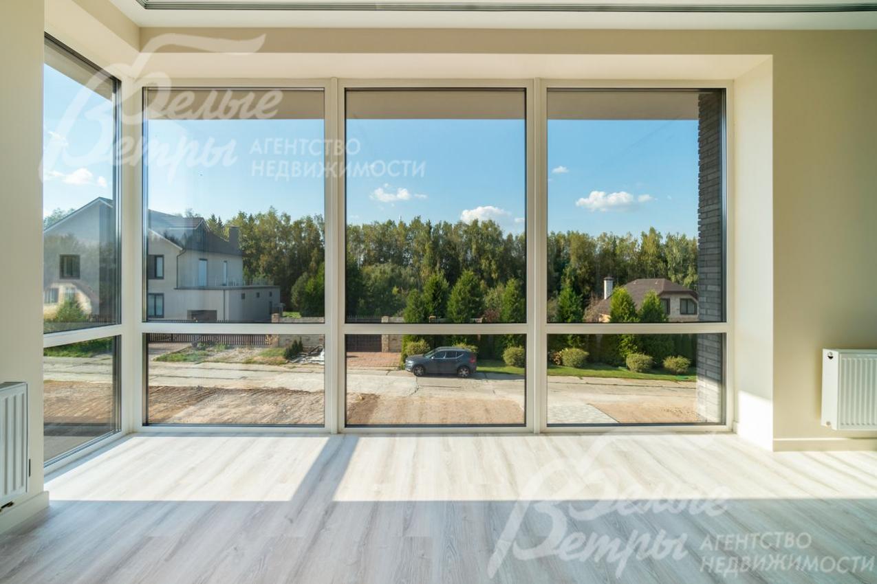 Панорамное остекление в спальне