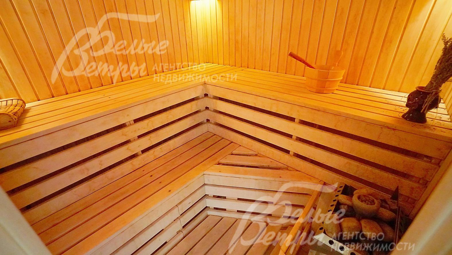 Сауна в зоне бассейна