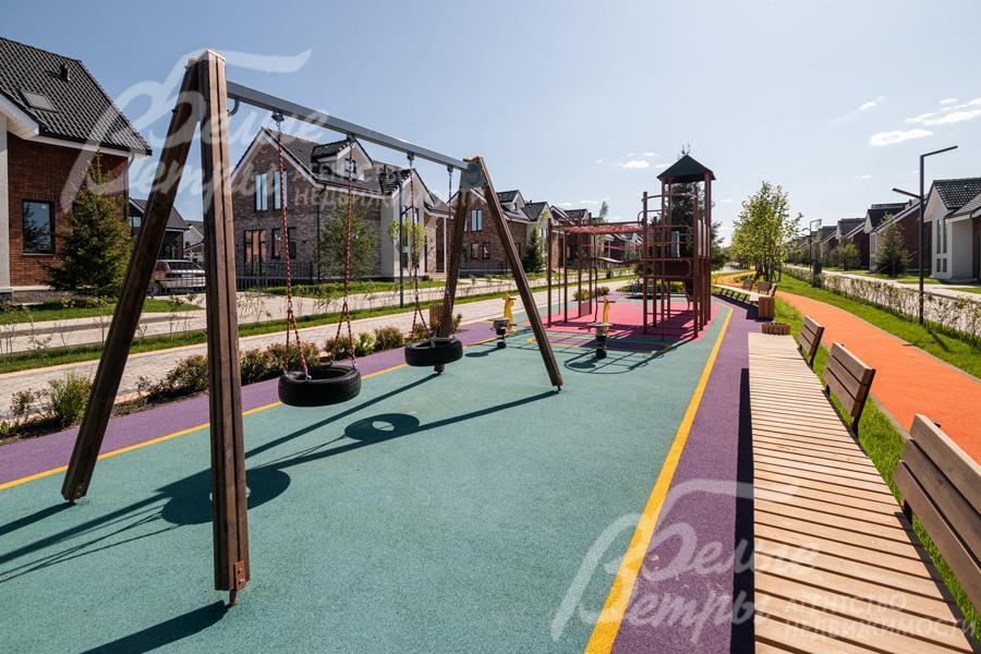 Детские площадки в поселке Резиденция Булатово