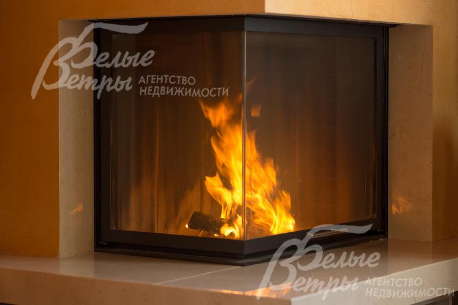 Камин в гостиной