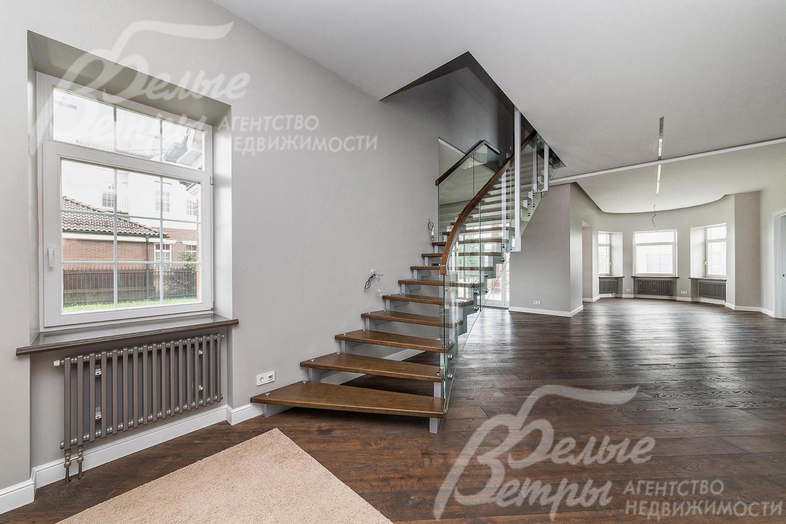 Стены окрашены