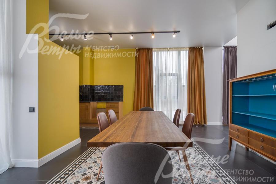 Обеденная группа в столовой.