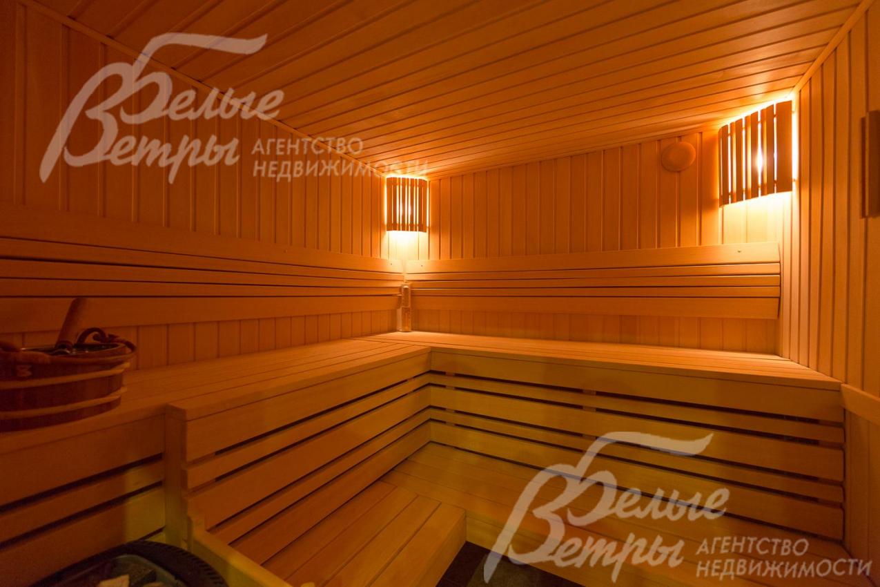 Сауна отделана абашем, печь Harvia