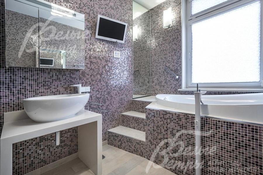 Санузел с ванной на 2ом этаже.