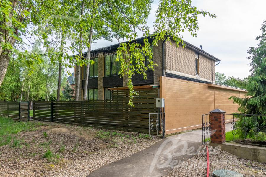 Собственный выход в лес 