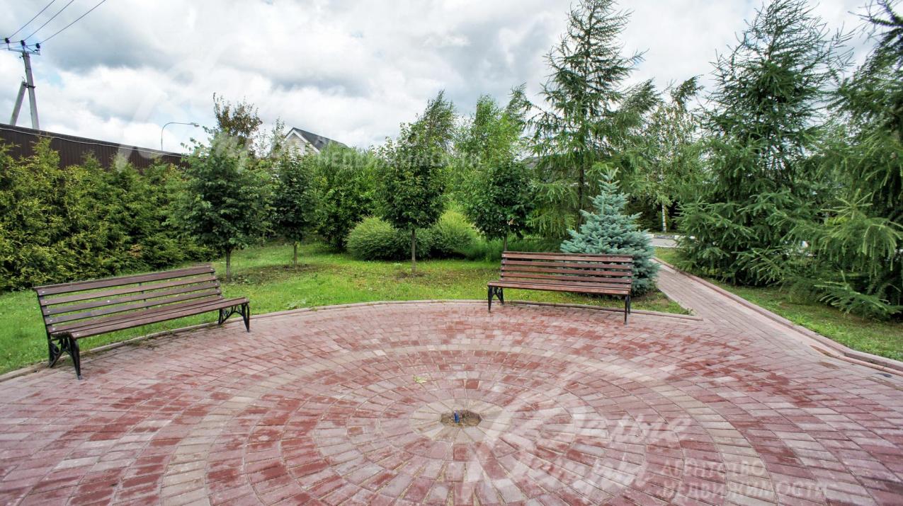 Зона отдыха в поселке