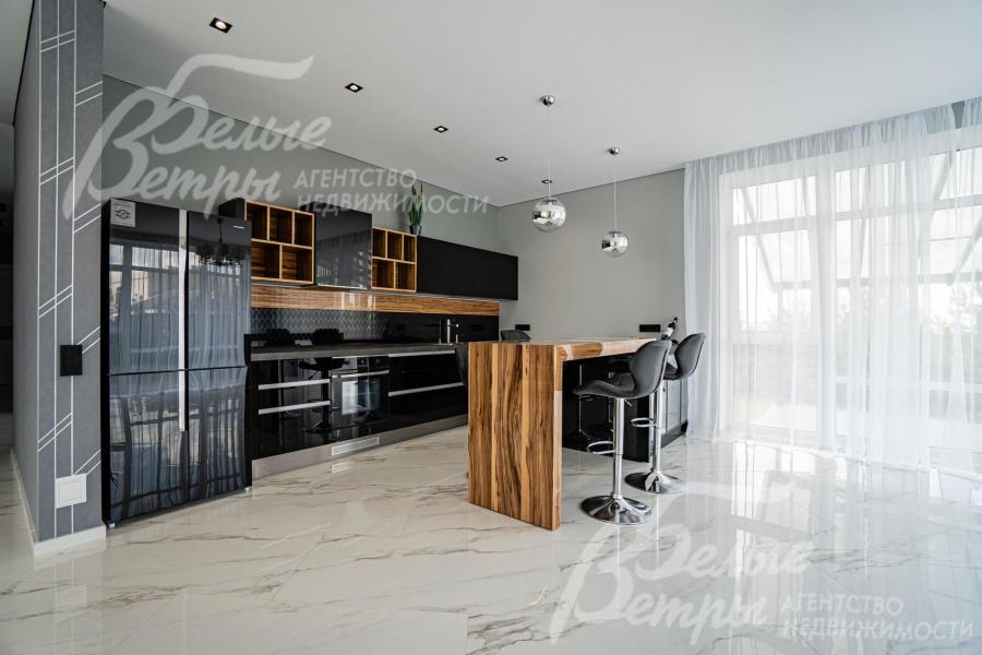 Кухня с техникой Kuppersbusch Bosch, 2-дверный холодильник MAUNFELD