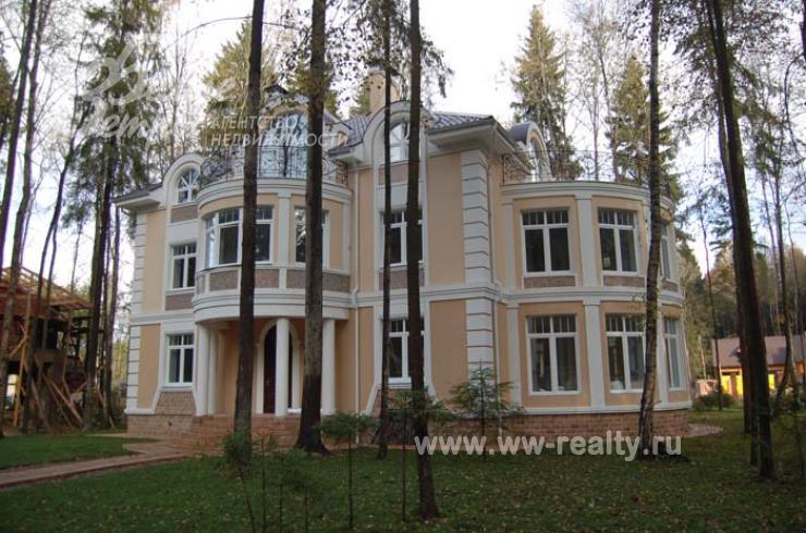 Коттедж в поселке ВИК в Новой Москве