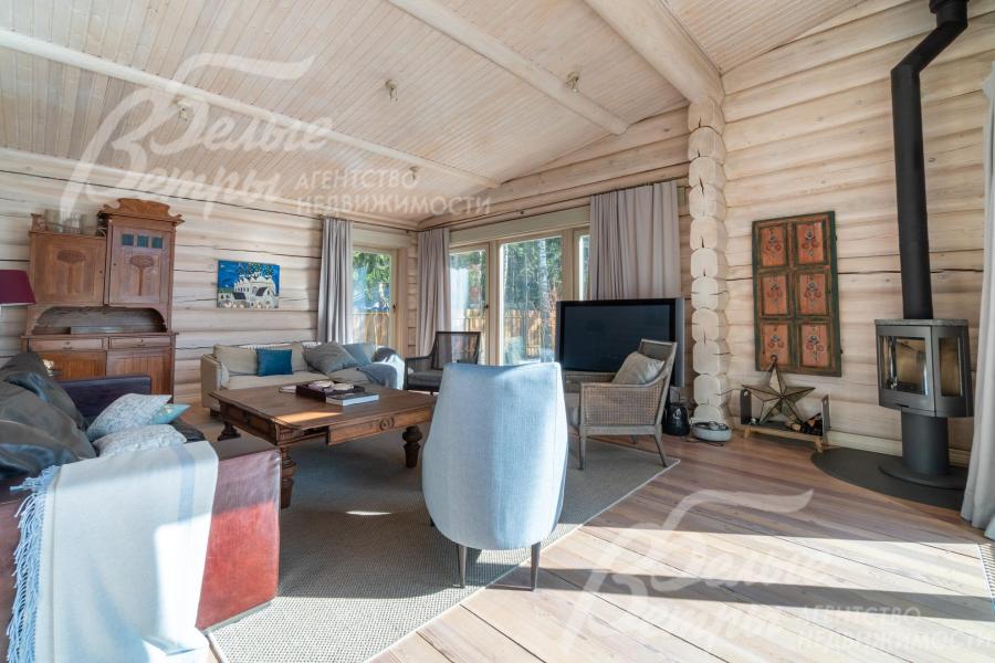 Дровяной камин Contura (Швеция).