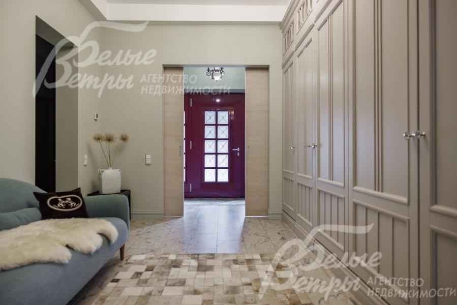 Холл-прихожая