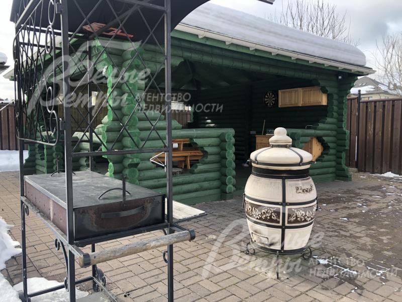 Беседка с водопроводом и мангальной зоной
