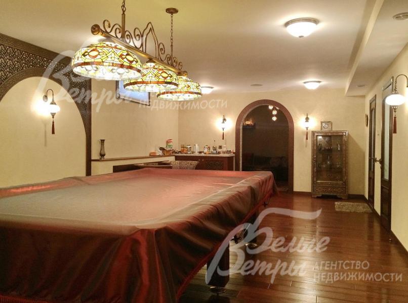 Бильярдная. Расположена в гостевом доме. 