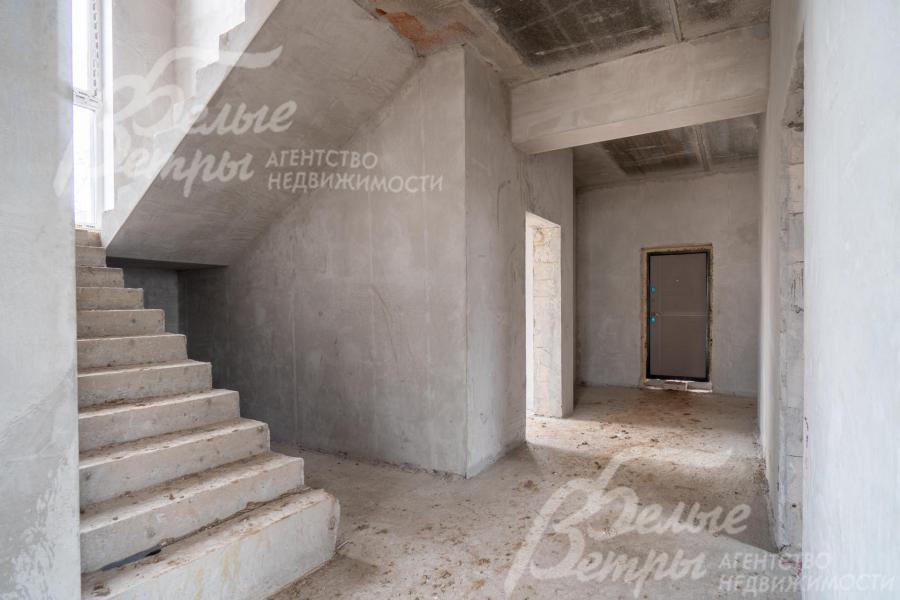 Удобная лестница шириной 1м ж/б монолит